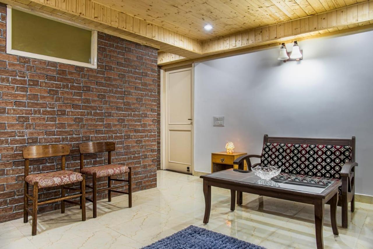 The Western Heights I Serviced Apartments I Pvt Balcony I Lift I Peacefull Area I Family Accomodation I Kasauli I By Exotic Stays מראה חיצוני תמונה