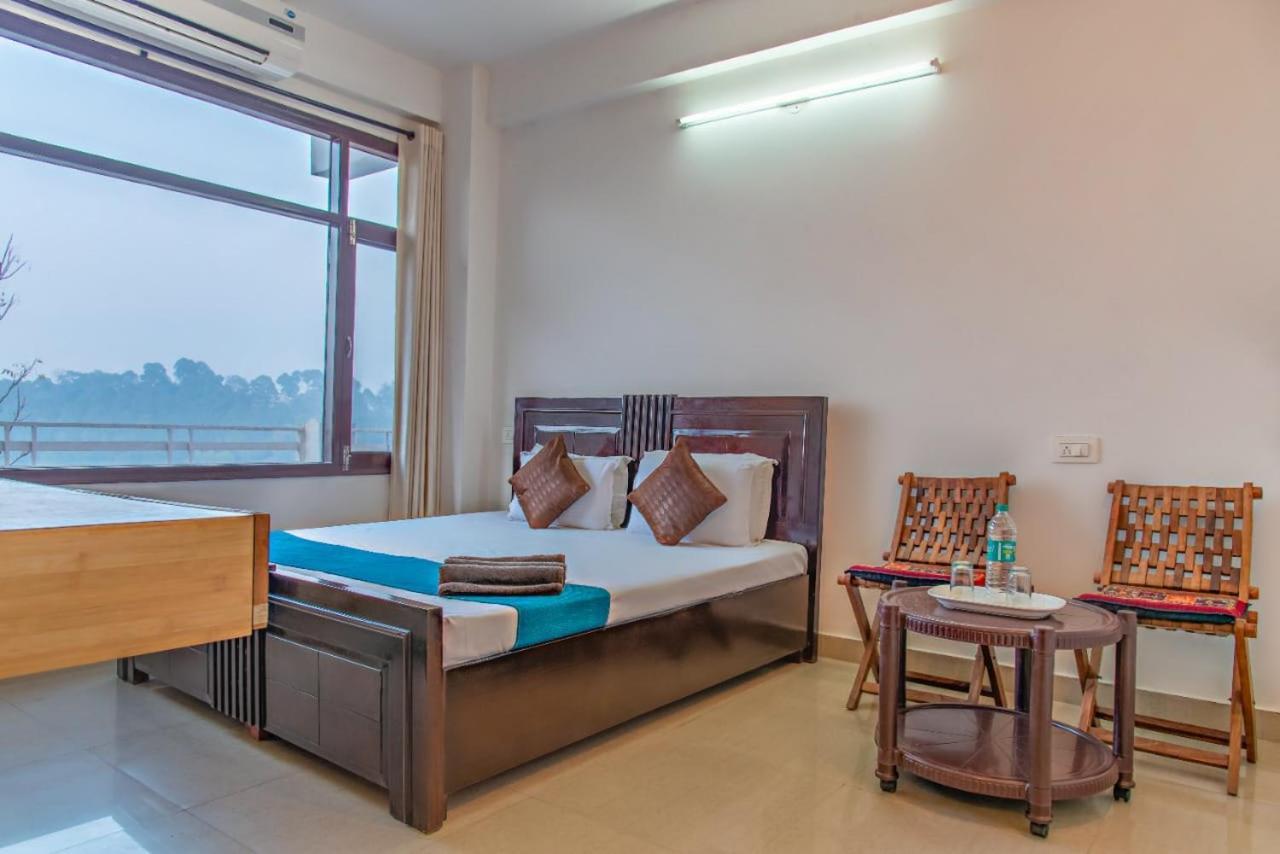 The Western Heights I Serviced Apartments I Pvt Balcony I Lift I Peacefull Area I Family Accomodation I Kasauli I By Exotic Stays מראה חיצוני תמונה